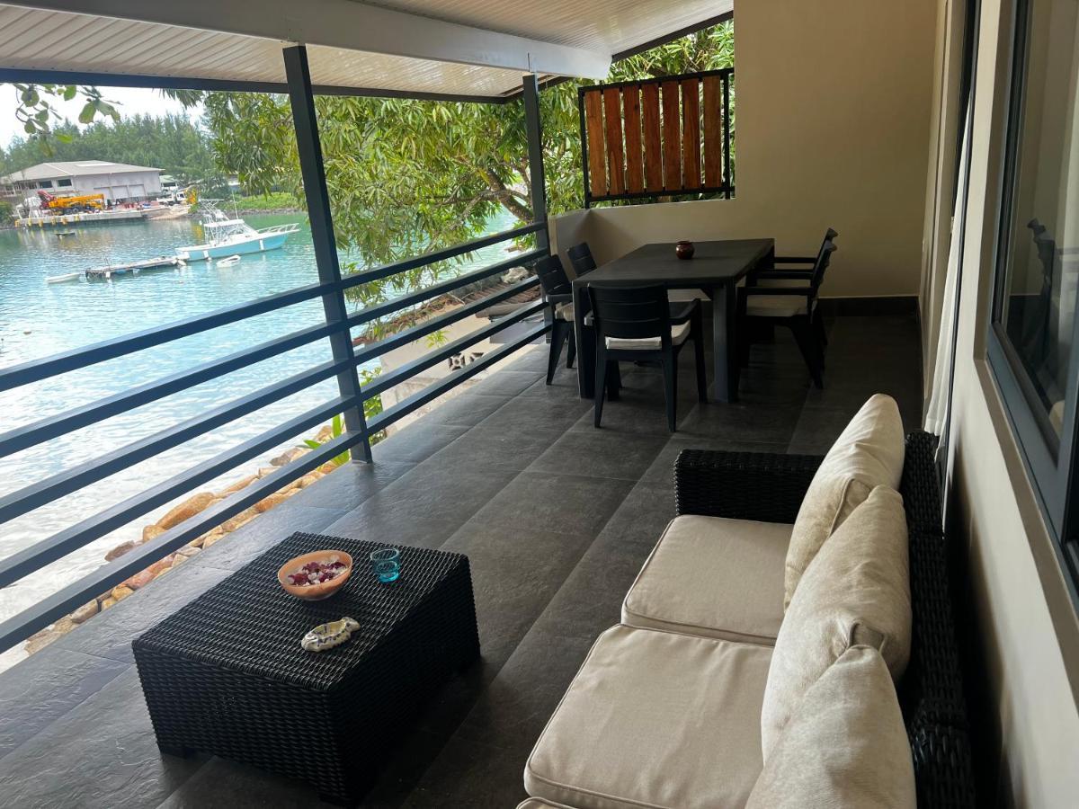 Le Port Guest House Baie Sainte Anne Esterno foto